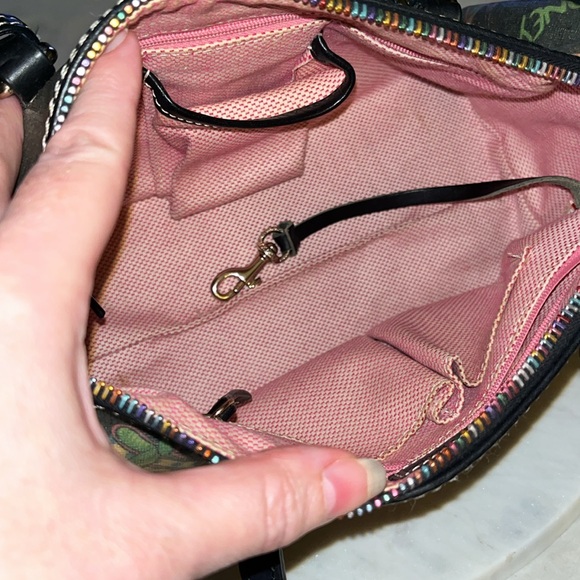 Vintage Dooney & Bourke Y2K Rainbow Printed Bitsy Bag - Picture 8 of 16